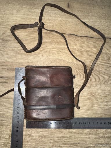 Футляр к биноклю.