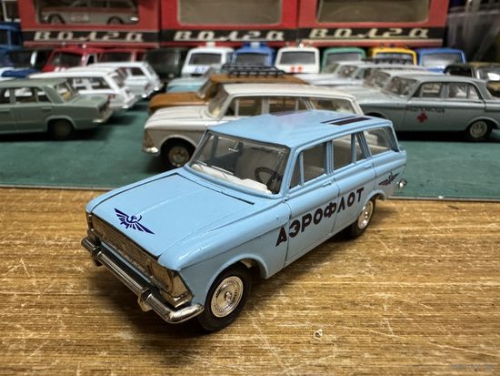 Москвич 427 Аэрофлот. Классический светло-голубой цвет. Пятничный вечер в синих, голубых и серых тонах.