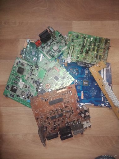 Материнские платы   , 8 штук , 1,5 кг .