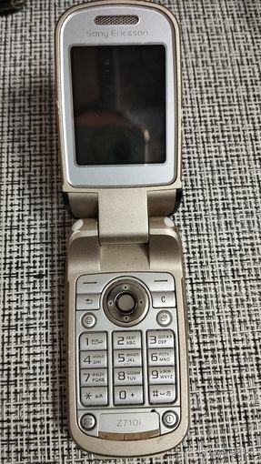 Sony  Ericsson Z710i