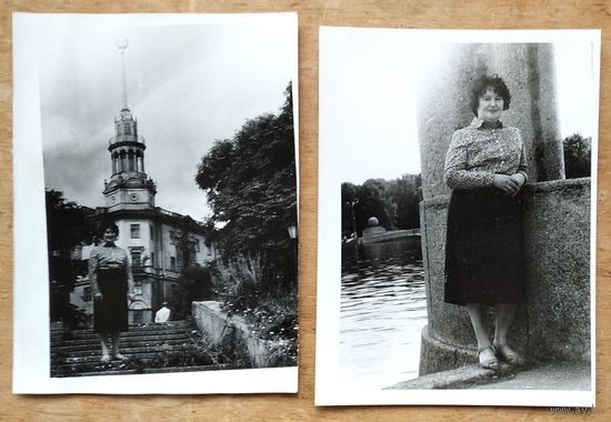 Минск. Фотосессия женщины на набережной Свислочи. 1960-70-е. 5 фото. 9х12 см. Цена за все.