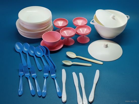 Кукольная пластмассовая посудка СССР .