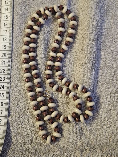 Старинные бусы