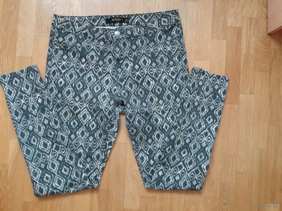 Джинсы скинни  укороченные Colins