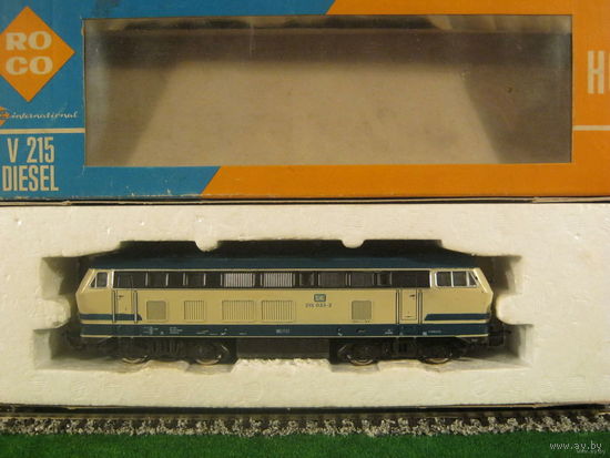 Локомотив BR-215 ROCO.Масштаб HO-1:87.