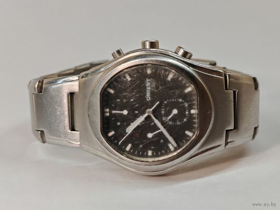 Часы Orient Кварц. На ходу. С рубля.