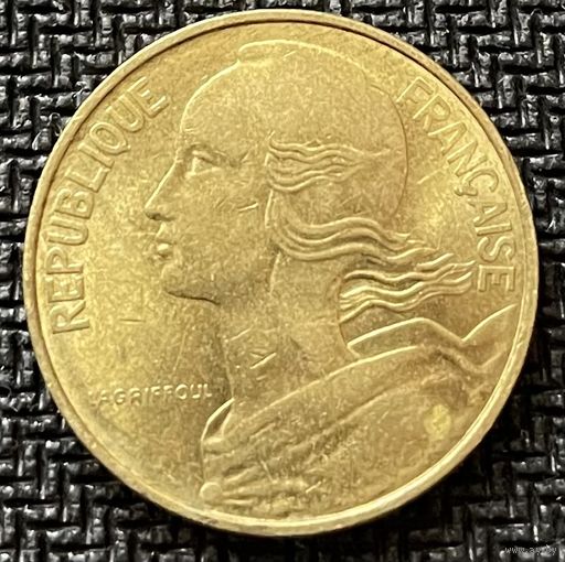 10 сантимов, Франция