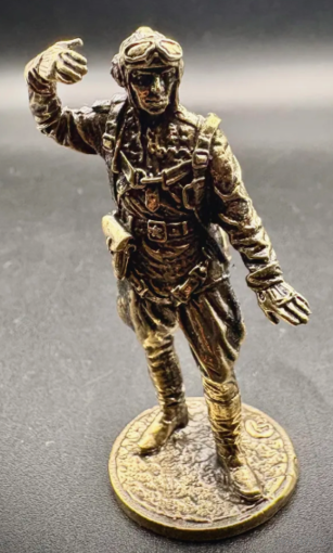 Статуэтка Парашютист РККА Бронза