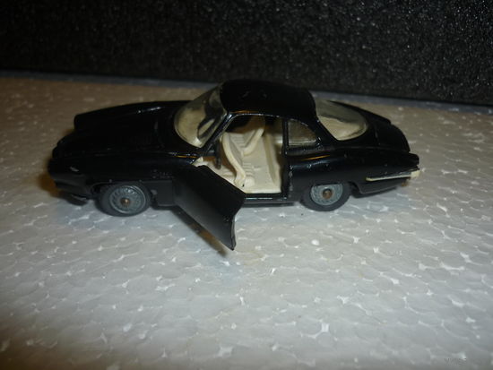 Модель авто "ALFA ROMEO-GIULIA SS ". 1:43. MADE IN URSS. Металл