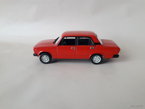 ВАЗ-2105 "Жигули" Деагостини 1:43 Автолегенды СССР Deagostini