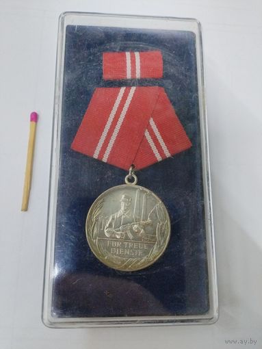 Знак ГДР. За безупречную службу в вооружённых силах, 2 степень. тяжёлый