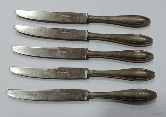 Мельхиоровые десертные ножи 50-60-е годы "REINNCKEL" Германия. Серебрение. Вензель. Длина 17 см. 5 шт.