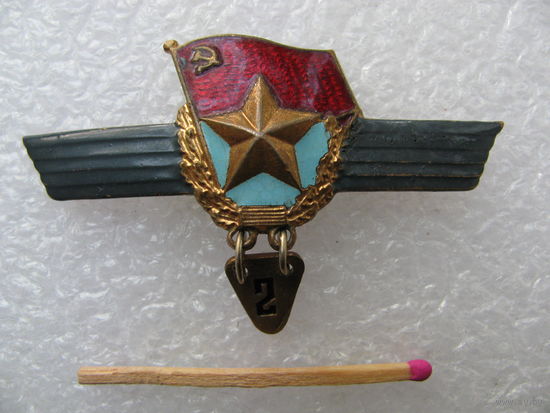 Знак сверхсрочника за выслугу лет в СА СССР. тяжёлый