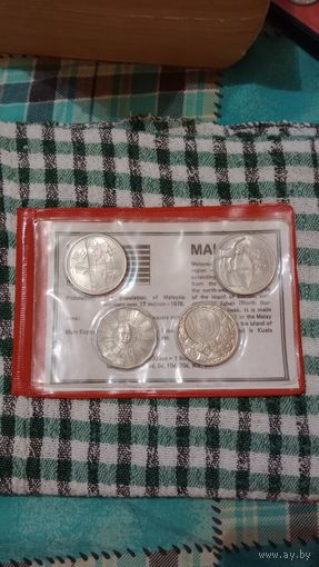 Малайзия набор 4 монеты по 1 ринггит 1977,1978