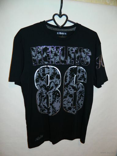 Футболка Henleys.