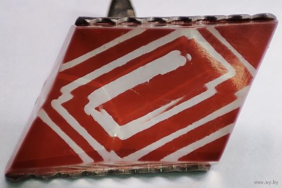 Винтажная запонка ''Красный ромб'' из СССР