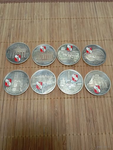 НАБОР ИЗ 8 НАСТОЛЬНЫХ МЕДАЛЕЙ"БЕРЛИН"!