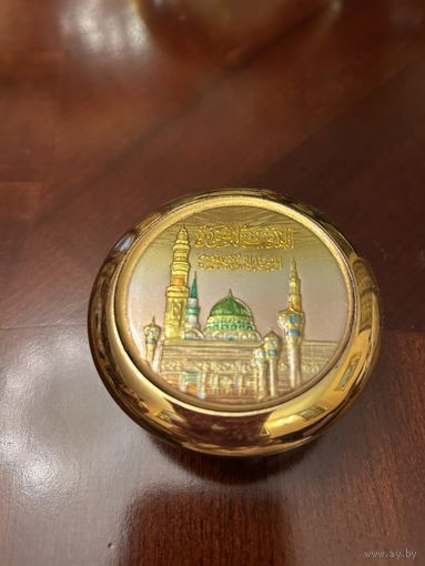 Фарфоровая шкатулка Япония