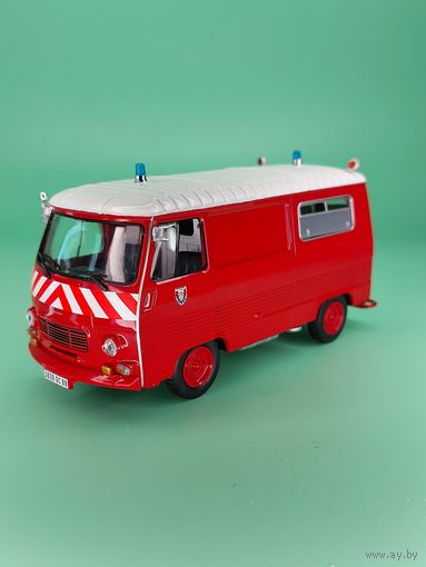 Peugeot J7 VSAB от  Hachette Collections 1:43