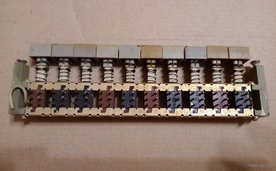 Кнопка П2К бу (10 х 2) без виксации