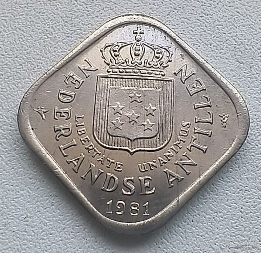 Антильские острова 5 центов 1981  3-15-9