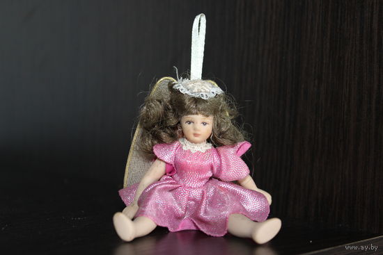 Ёлочная, фарфоровая игрушка в виде куклы (феи).