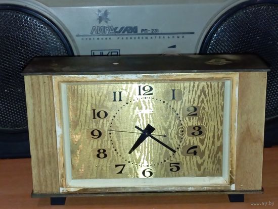 Часы механические Молния . 1975 года .