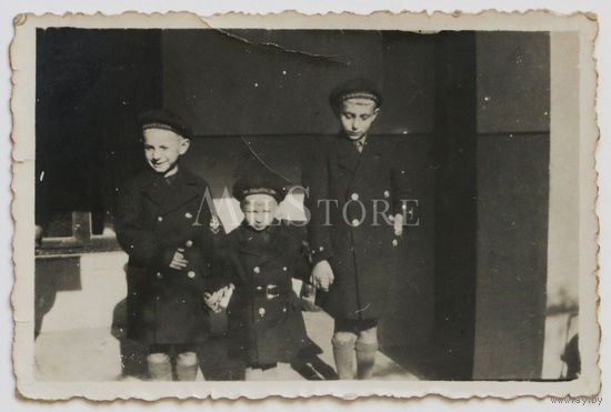 Дети в морской форме. Германия.