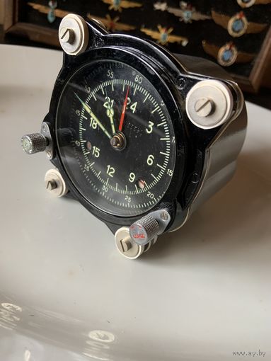 РЕДЧАЙШИЙ в таком сохране часовой" блок М 55" от ЧЧЗ не только для измерения времени в часах и минутах, но и коммутации цепи в соответствии с заданной временной программой!