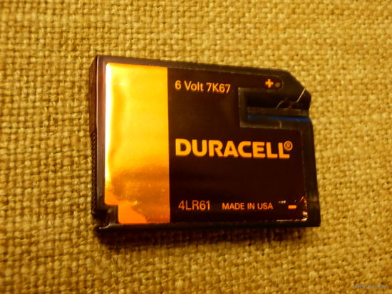 Батарейка Duracell США 80/90-е годы, 4.7 х 3.5 см.