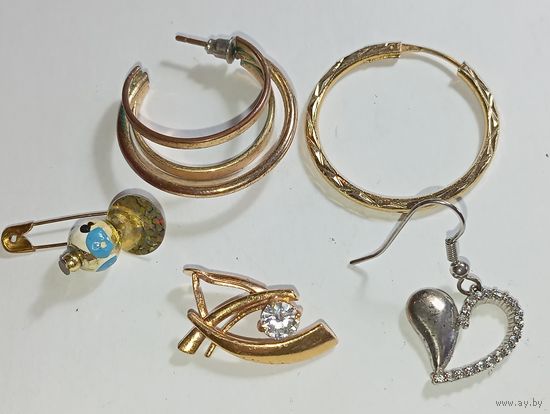 Серьги  потеряшки   . Распродажа винтажный бижутерии с рубля !