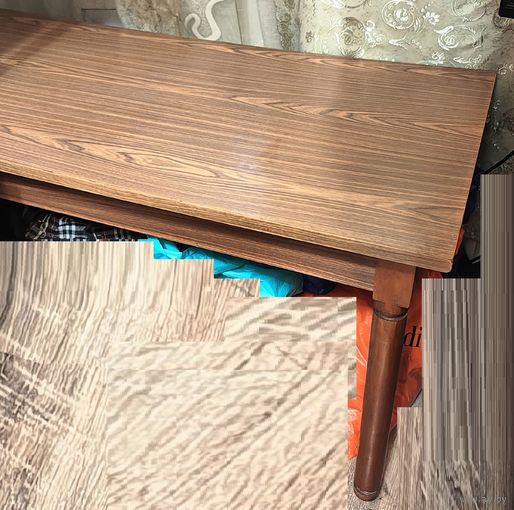 Журнальный столик. Стол