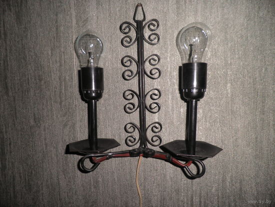 Светильник настенный ажурный,металл,высота 28 см.СССР.Рабочий.С рубля.