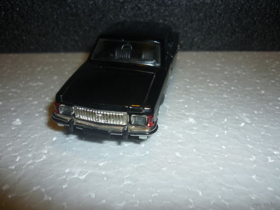 Модель авто ВОЛГА ГАЗ 3102. 1:43. СССР.