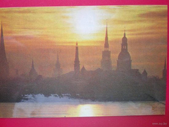 Фото В. Гайлиса,  1976. восход солнца Рига
