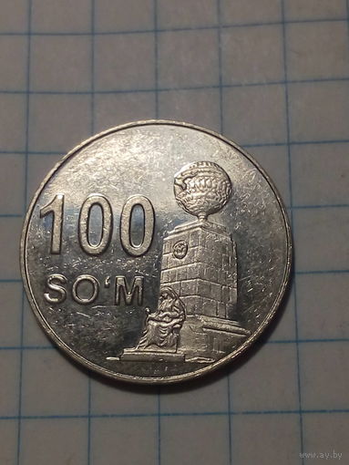 100 сом Узбекистан 2018 год