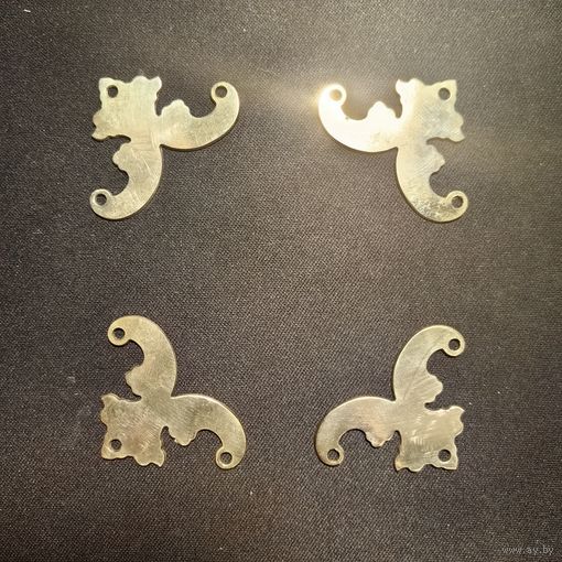 Уголки для часов. Латунь