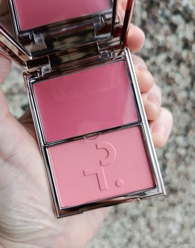 Patrick TA Double-Take Creme&Powder Blush DUO в оттенке She's That Girl