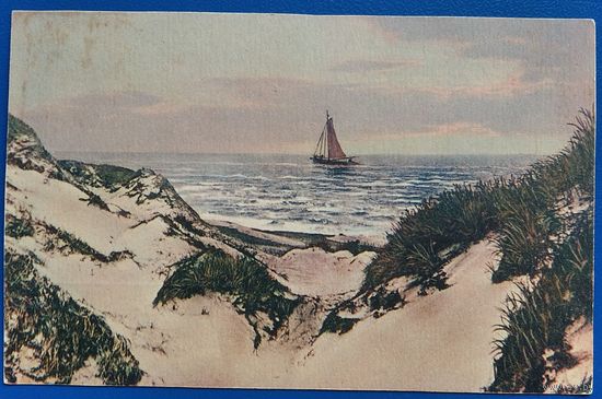 Старинная немецкая открытка. Парусник в море. Чистая.