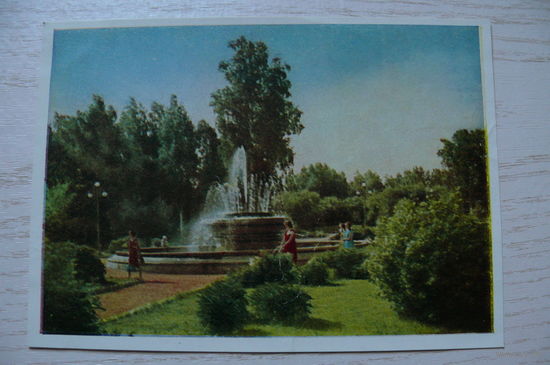 Моторин И., Новосибирск. Сквер на улице Б. Хмельницкого; 1964, подписана.