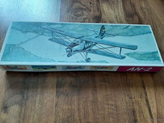 Ан-2 1/75 VEB Plasticart ГДР выпуск 1970-1977 годов