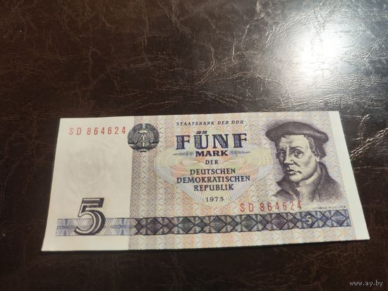ГДР 5 марок образца 1975 года AUNC p27