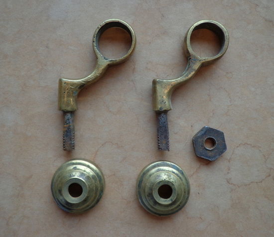 2 части ручки окна