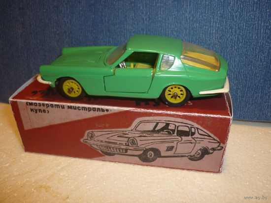 Модель авто МАЗЕРАТИ МИСТРАЛЬ КУПЕ. 1:43. СССР. Металл