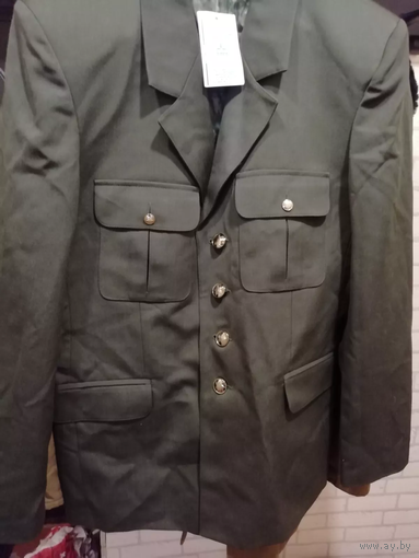 Новый парадный офицерский костюм с рубашкой