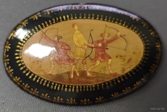 Брошь винтажная. Выбор Невест. Николаев