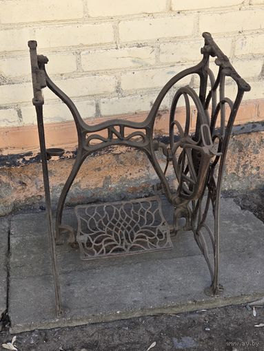 Станина от швейной машины NAUMAN