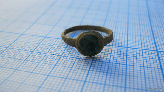 Перстень старинный. Бронза, литье.