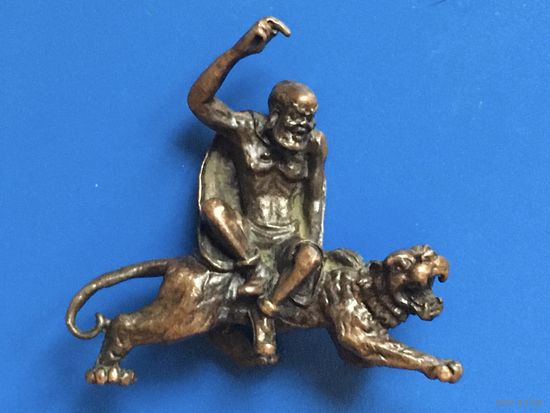 Буддизм. Архат Пиндола усмиряющий тигра