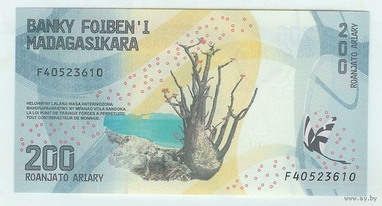 Мадагаскар 200 ариари 2017 год. UNC
